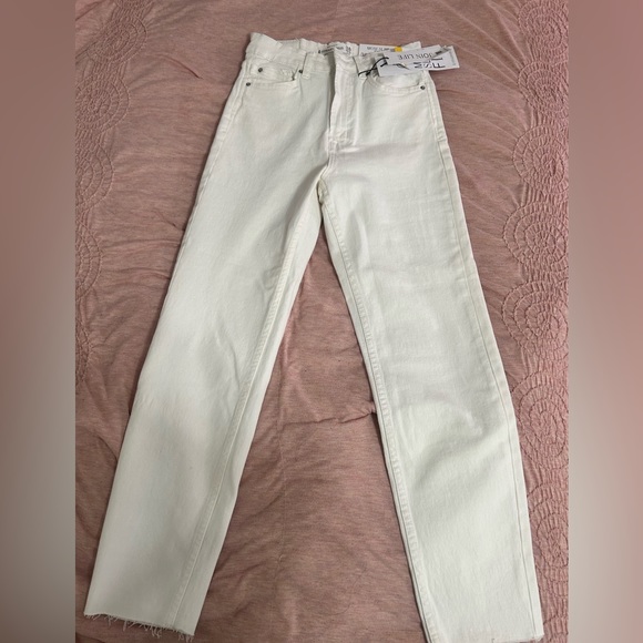 STRADIVARIUS MOM SLIM FIT WHITE JEANS - Picture 4 of 12